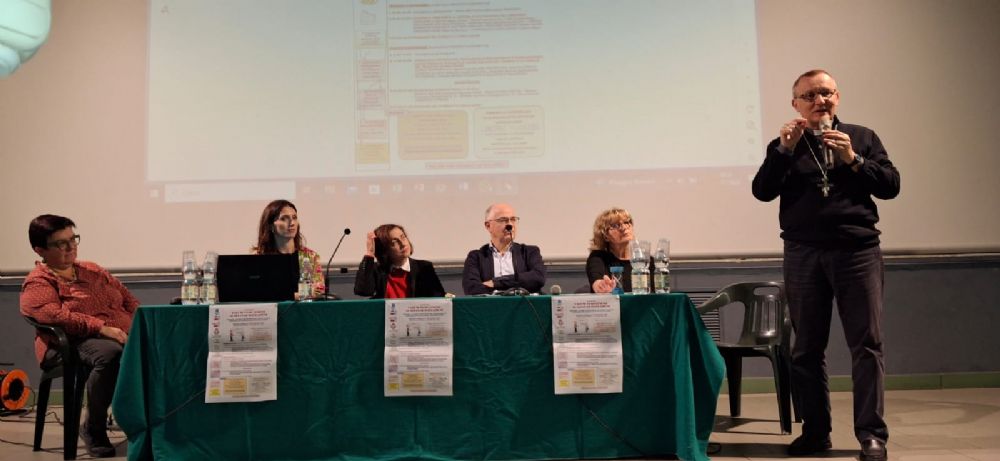 Aimc Asti - DOCUMENTAZIONE convegno DALL'IO COME CONFINE AL NOI COME INTERAZIONE
